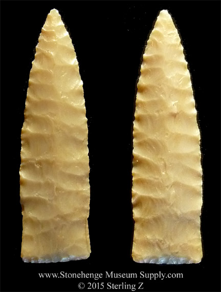 Texas Scottsbluff arrowhead cast for sale - Paleo Scottsbluff cast - Cody knife - Scottsbluff
